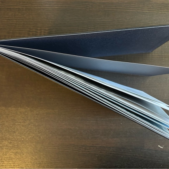 CHANEL CRUISE 2021/22 COLLECTION MAGAZINE - Picture 6 of 6